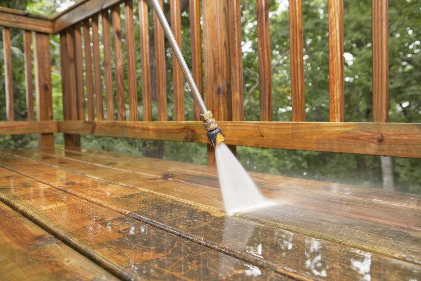 Professional pressure washing service in Mason County, WA